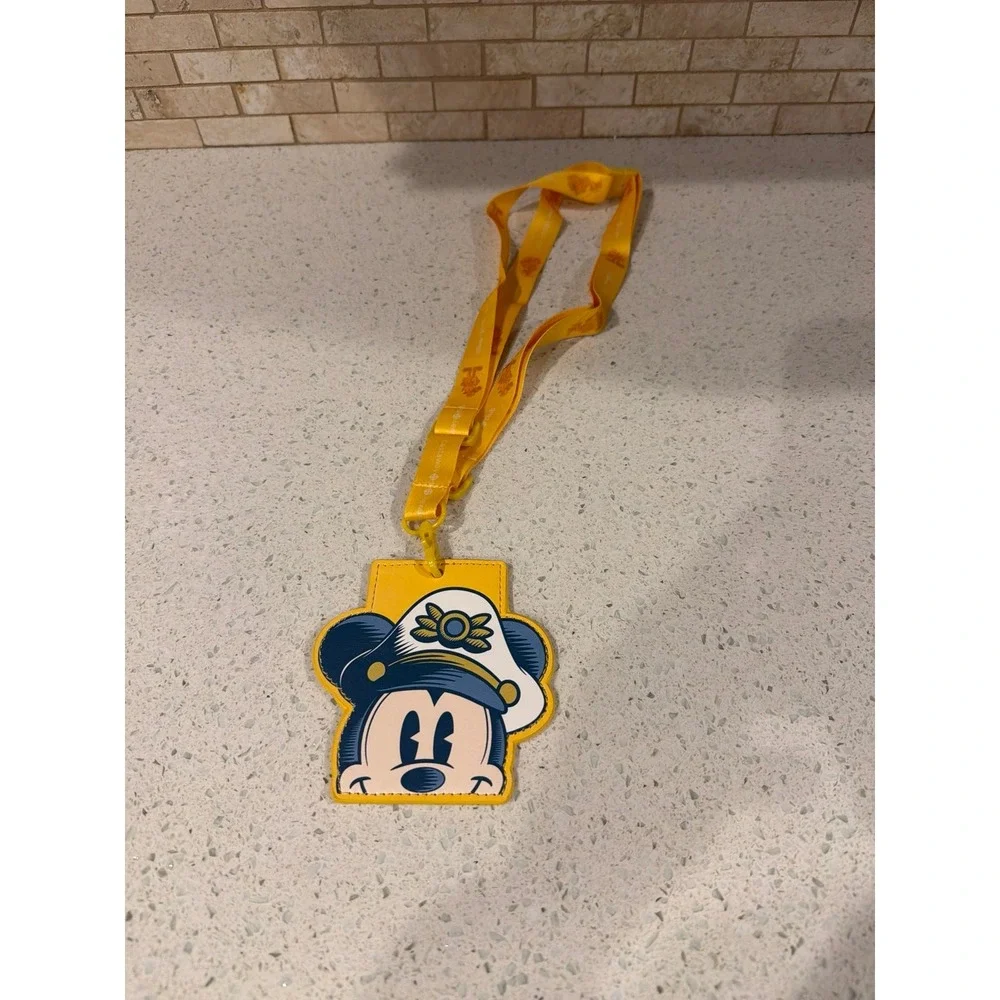 Disney‎ Cruise Line Gold Castaway Club Mickey Lanyard